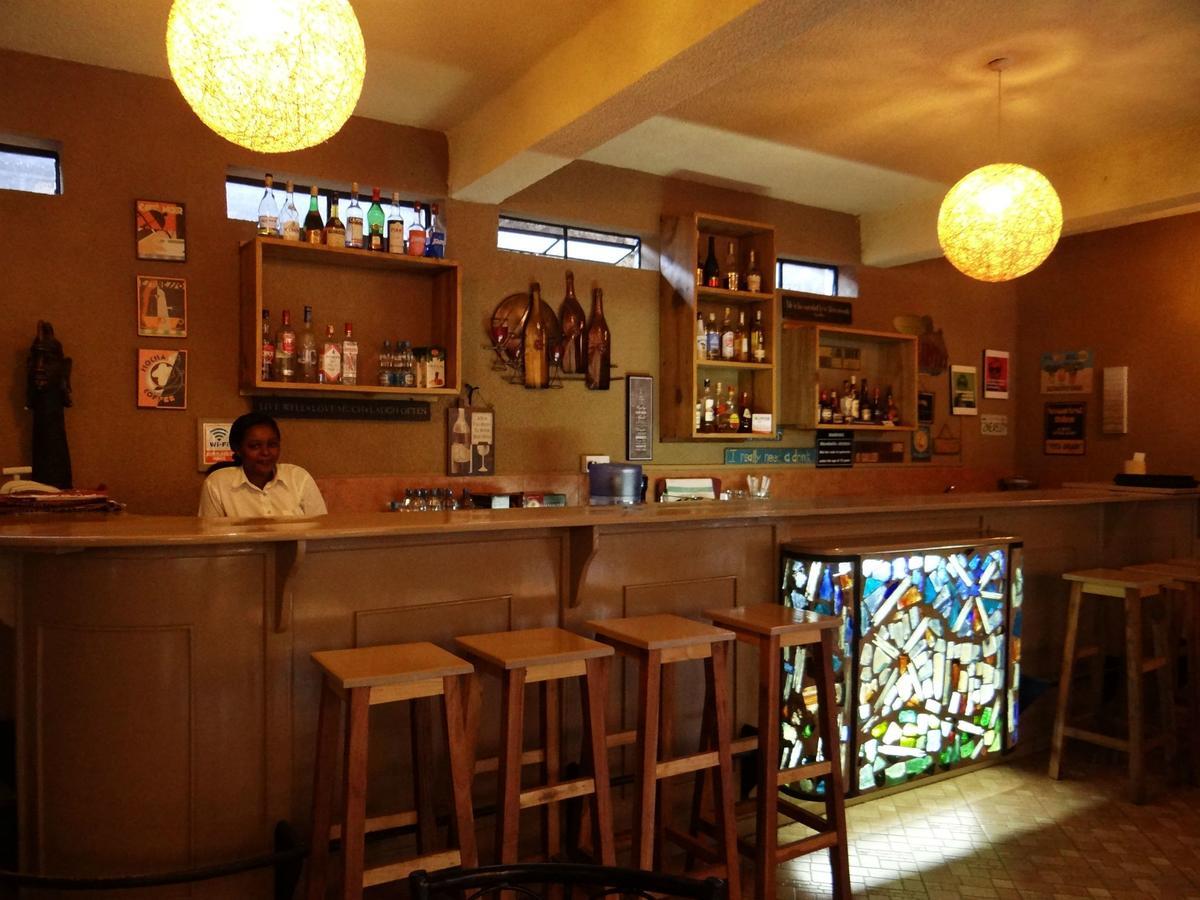 Ikweta Country Inn Maua Kaathene ภายนอก รูปภาพ
