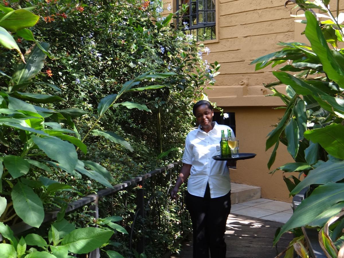Ikweta Country Inn Maua Kaathene ภายนอก รูปภาพ